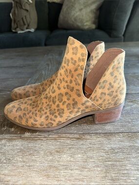 Coconuts by Matisse Leopard Print Suede Ankle Booties - Brown/Tan